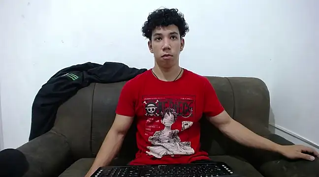 Snapshot of ethan_noir chatting on 02.09.25 ethan noir online show from 02.09.25