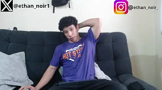 Snapshot of ethan_noir chatting on 03.14.25 ethan noir online show from 03.14.25