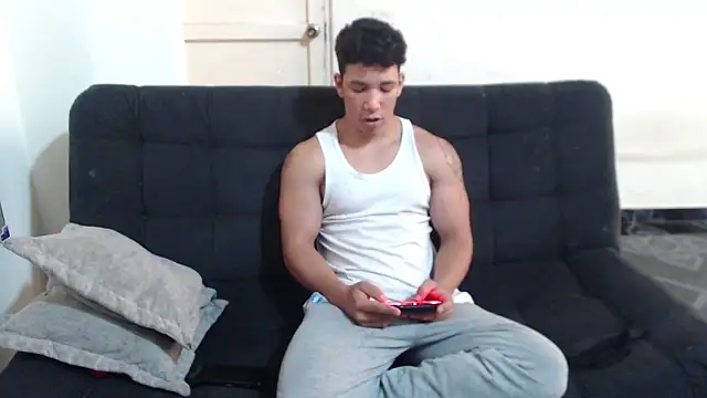 Snapshot of ethan_noir chatting on 09.12.25 ethan noir online show from 09.12.25