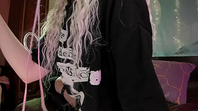 Natural pussy online show from 12.22.24