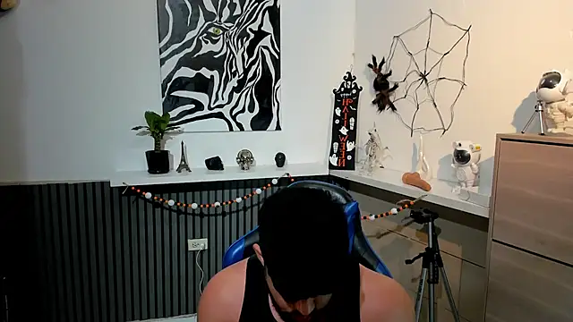 Daemon21 online show from 10.29.25