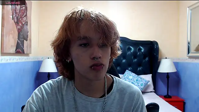 Stephan Queens online show from 12.16.24