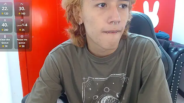 Stephan Queens online show from 12.22.24