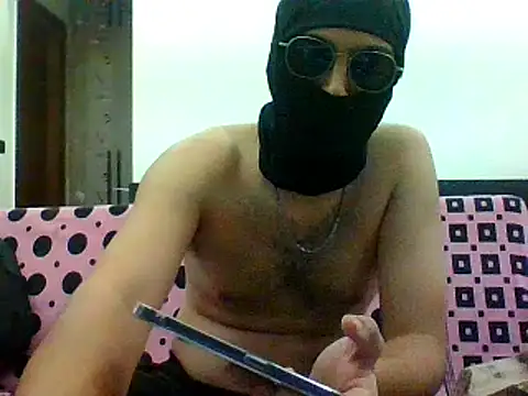 Snapshot of DelhiDick69 chatting on 05.28.26 DelhiDick69 online show from 05.28.26