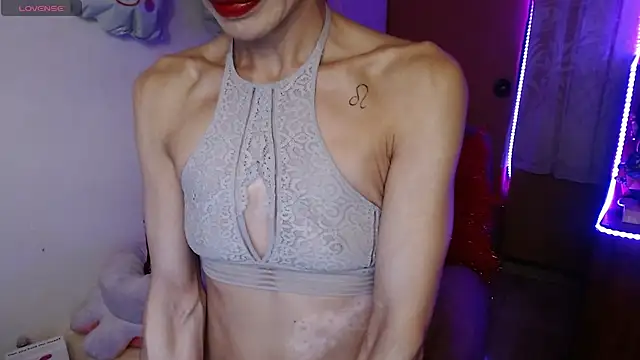 Snapshot of Angelina896 chatting on 12.27.24 Angelina896 online show from 12.27.24