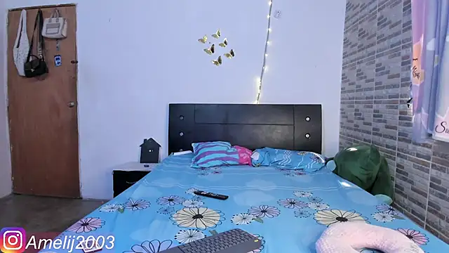 Snapshot of _Amelia_Johns_ chatting on 03.05.25 Amelia Johns online show from 03.05.25