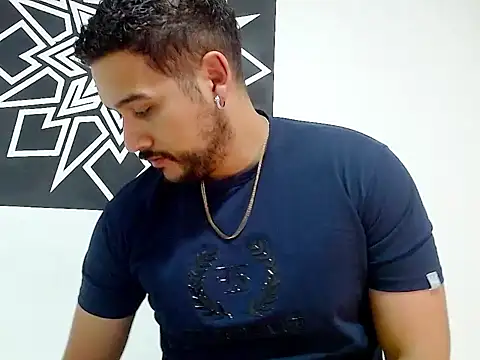  CHRIS-DENNIS  online show from 04.06.26