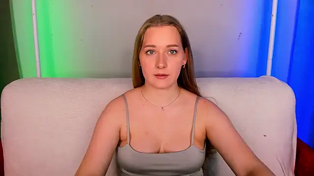 Snapshot of AlinaVice chatting on 04.21.26 AlinaVice online show from 04.21.26