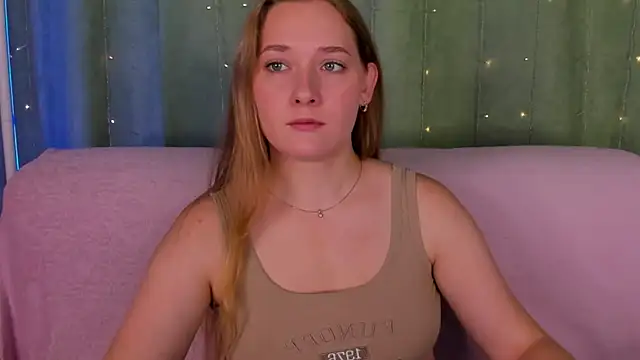 Snapshot of AlinaVice chatting on 07.17.26 AlinaVice online show from 07.17.26