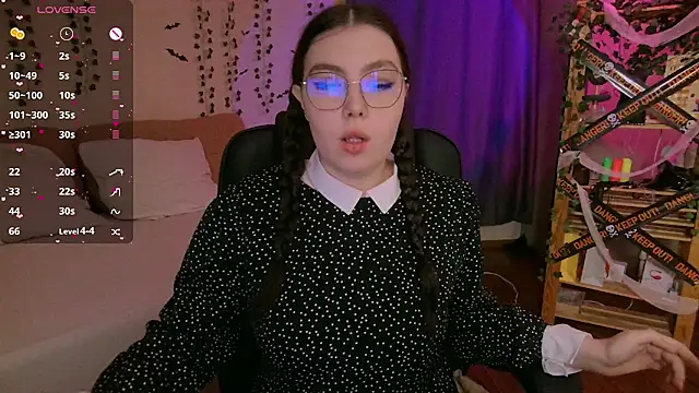 Snapshot of Arizonaa_Muse chatting on 10.29.25 Arizonaa Muse online show from 10.29.25