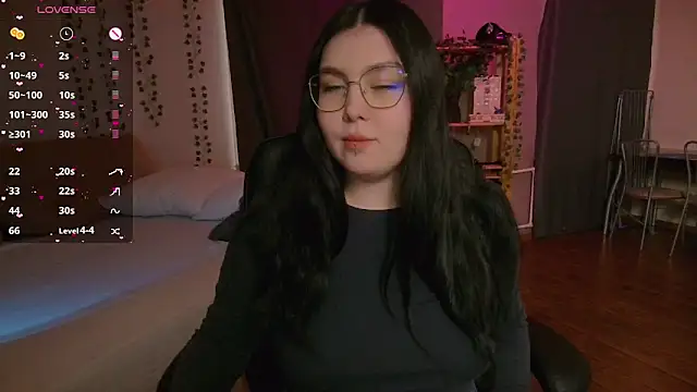 Snapshot of Arizonaa_Muse chatting on 11.29.25 Arizonaa Muse online show from 11.29.25