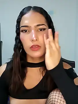 Lanna hott  online show from 03.04.25