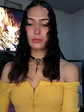 Lanna hott  online show from 10.05.25