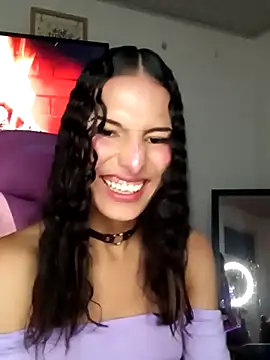 Lanna hott  online show from 10.19.25