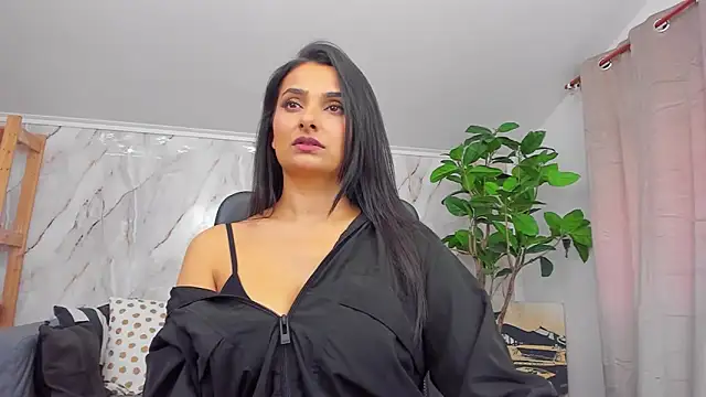 Snapshot of JennaPrice chatting on 03.12.25 JennaPrice online show from 03.12.25