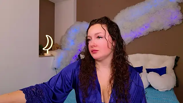 Snapshot of GloriNichols chatting on 11.20.25 GloriNichols online show from 11.20.25