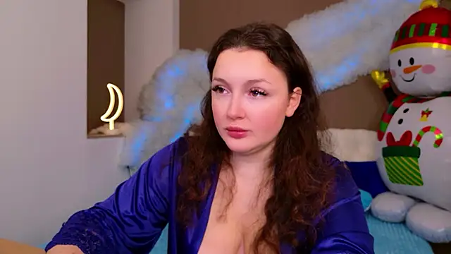 Snapshot of GloriNichols chatting on 11.27.25 GloriNichols online show from 11.27.25