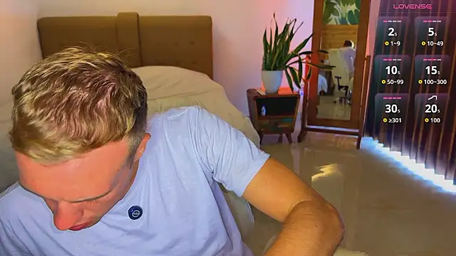 Snapshot of tommy_cumfinger chatting on 02.17.26 tommy cumfinger online show from 02.17.26