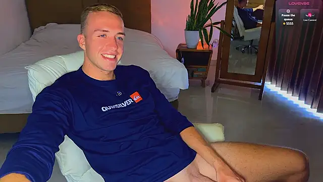 Snapshot of tommy_cumfinger chatting on 02.27.26 tommy cumfinger online show from 02.27.26