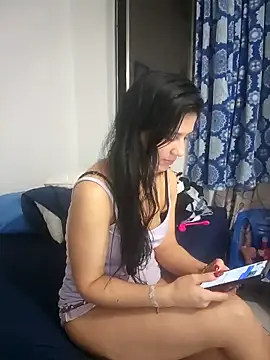 Snapshot of AbbyBaker222 chatting on 10.07.25 AbbyBaker222 online show from 10.07.25