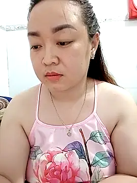 VyOanh2K online show from 03.10.25