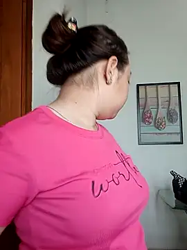 VyOanh2K online show from 03.22.25