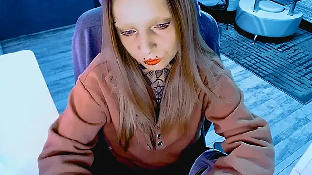 Snapshot of InesGold chatting on 04.14.26 InesGold online show from 04.14.26