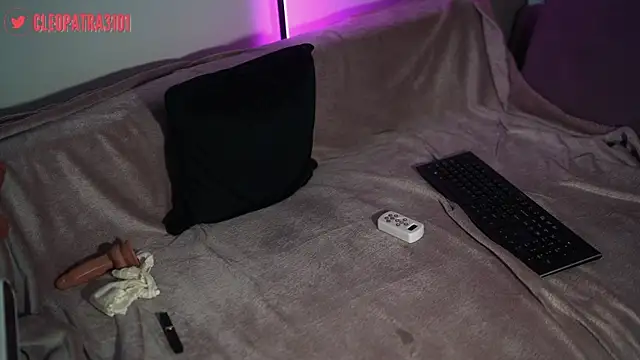 Snapshot of Cleopatra3101 chatting on 02.26.25 Cleopatra3101 online show from 02.26.25