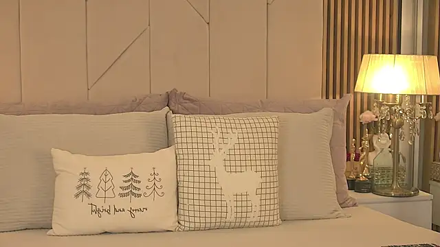 Blanche Summer online show from 12.14.25