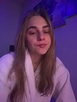 Snapshot of GraceTorrez chatting on 01.04.25 GraceTorrez online show from 01.04.25
