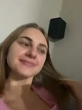 Snapshot of GraceTorrez chatting on 01.09.25 GraceTorrez online show from 01.09.25