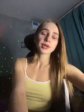 Snapshot of GraceTorrez chatting on 11.05.25 GraceTorrez online show from 11.05.25