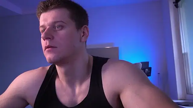 Snapshot of Bruno_Banani chatting on 11.08.25 Bruno Banani online show from 11.08.25