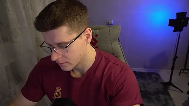 Snapshot of Bruno_Banani chatting on 11.19.25 Bruno Banani online show from 11.19.25