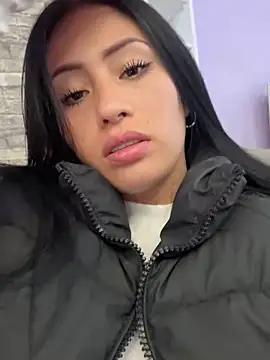 Sara luna  online show from 12.14.24