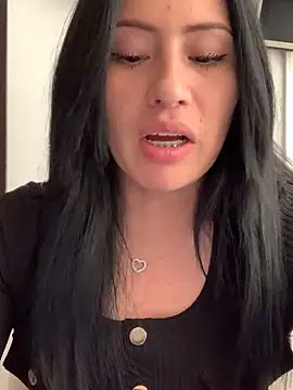 Sara luna  online show from 03.07.25