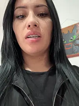 Sara luna  online show from 03.12.25