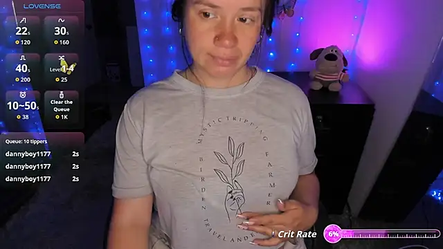 Snapshot of milysauria1 chatting on 09.11.25 milysauria1 online show from 09.11.25