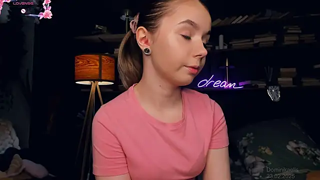 DominikaElis online show from 02.23.25