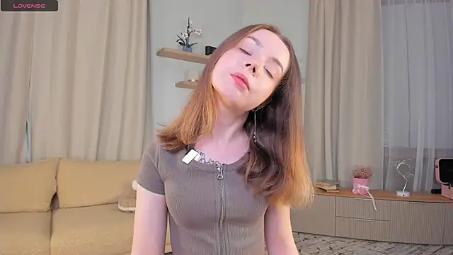 DominikaElis online show from 11.12.25