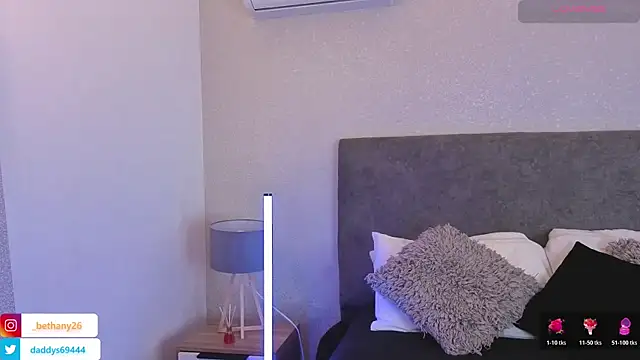 Daddysgirl1  online show from 06.30.26