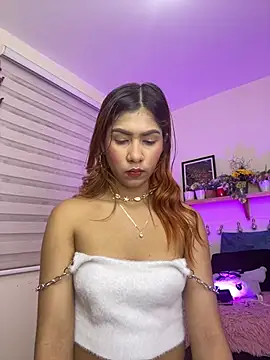 Snapshot of soy_sarah_ chatting on 02.18.25 soy sarah online show from 02.18.25