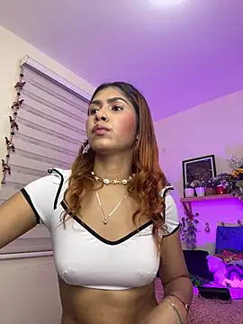 Snapshot of soy_sarah_ chatting on 02.20.25 soy sarah online show from 02.20.25