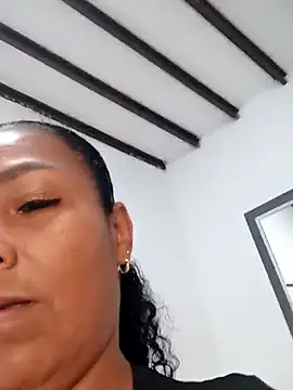 Snapshot of OliviaBurning chatting on 11.15.25 OliviaBurning online show from 11.15.25