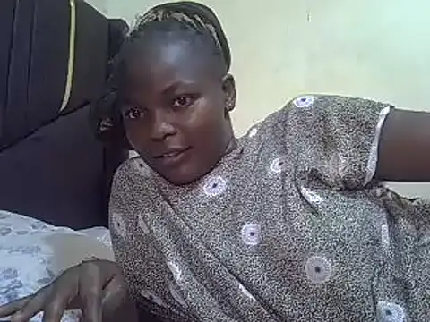 Snapshot of pretty_vivy chatting on 03.22.25 pretty vivy online show from 03.22.25