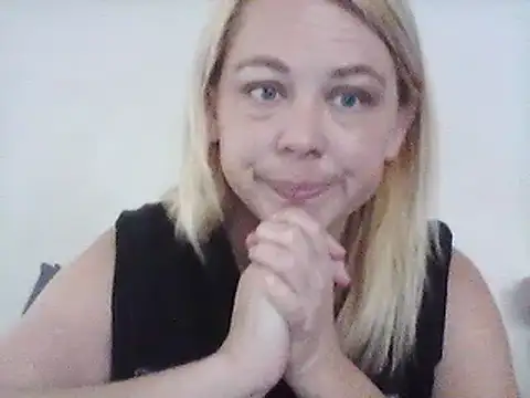 burrkitty online show from 12.09.24