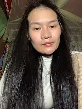 Snapshot of Zeni_fer chatting on 12.29.24 Zeni fer online show from 12.29.24