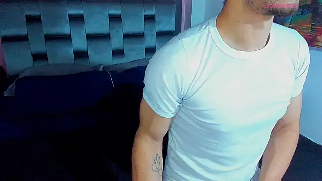 Piggy Eddy online show from 01.24.25