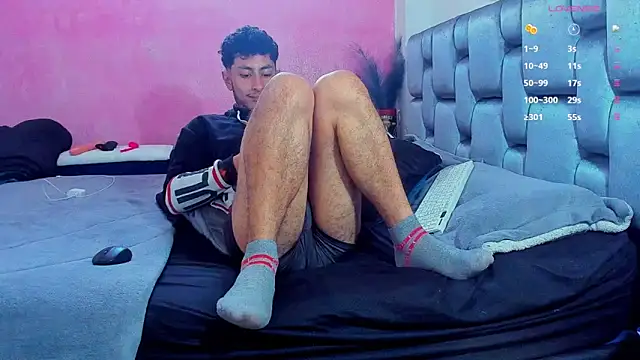 Piggy Eddy online show from 03.05.25