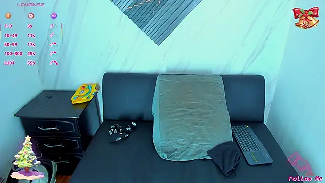 Piggy Eddy online show from 12.15.25